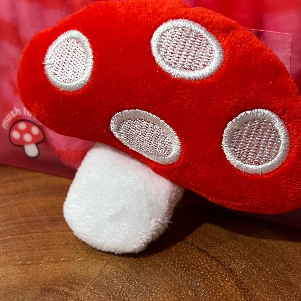Creme Shop Mushroom Spa Headband - Picture 5 of 6